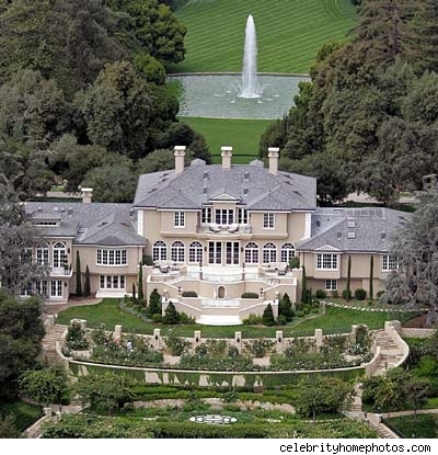 oprah winfrey house pictures. This is Oprah Winfrey#39;s House.